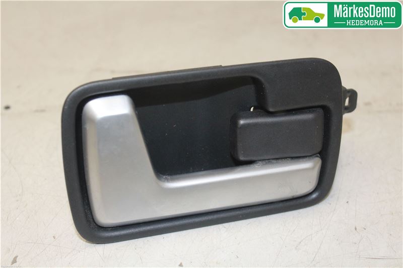 Handle - interior LAND ROVER DISCOVERY III (L319)