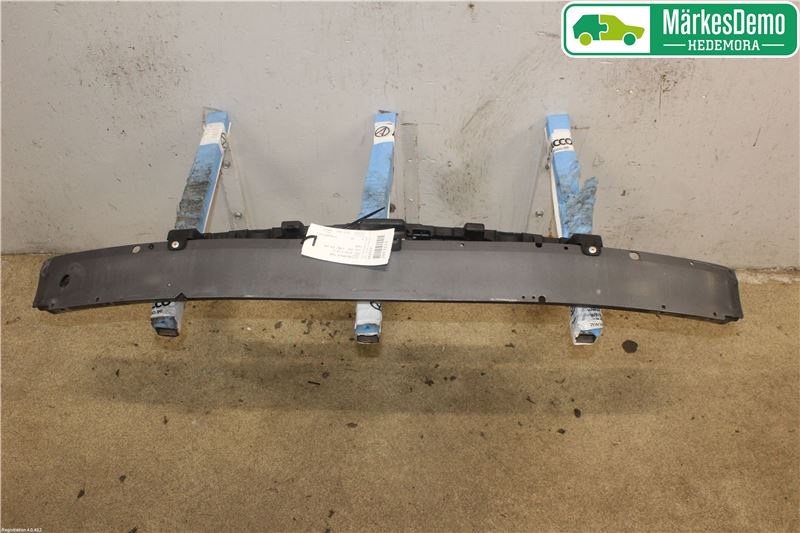 Front bumper - untreated OPEL ASTRA H Estate (A04)