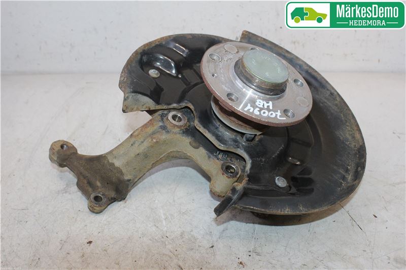 Spindle - rear VW BEETLE Convertible (5C7, 5C8)