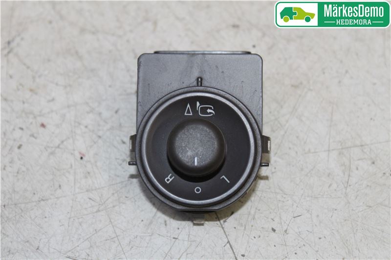 Wing mirror - switch OPEL INSIGNIA A (G09)