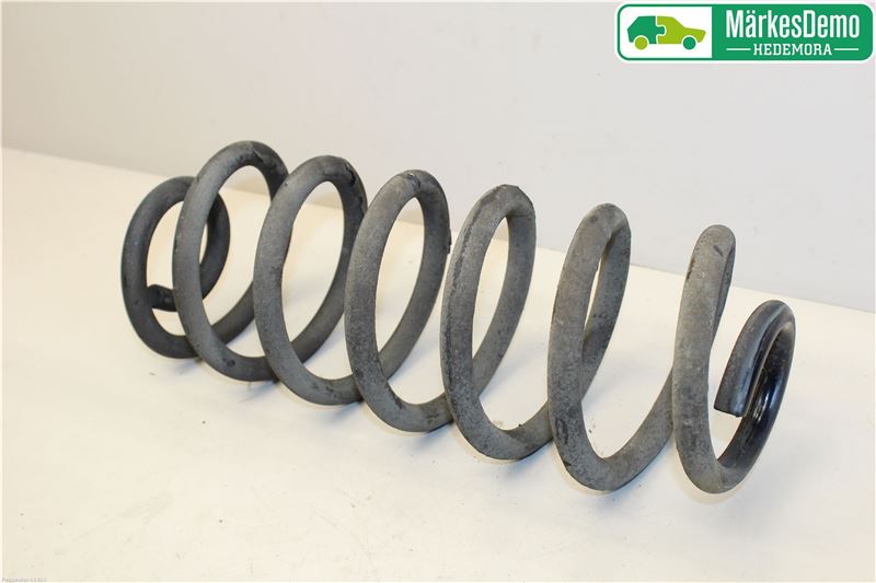 Rear spring - coil CHEVROLET TAHOE (B2W)