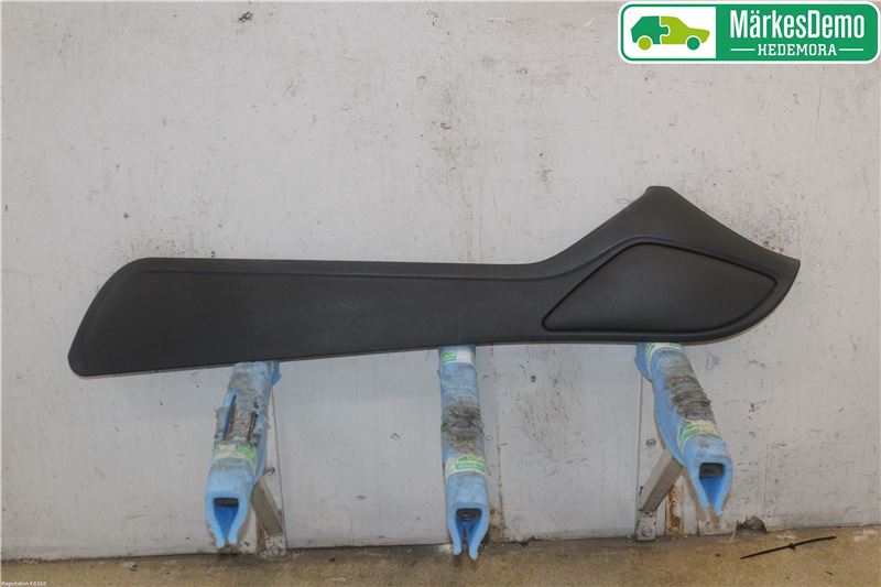 Center console trim