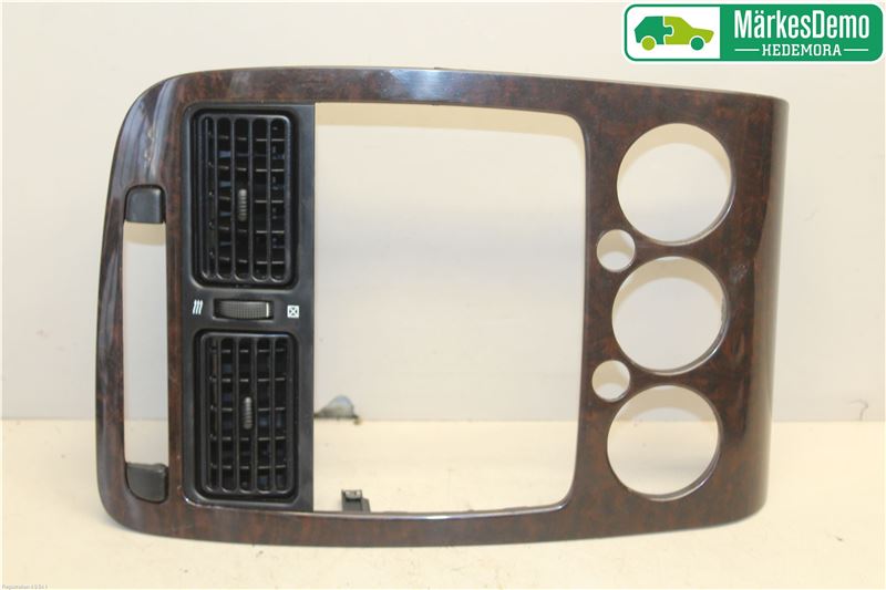 Radio - front plate TOYOTA AVENSIS (_T22_)