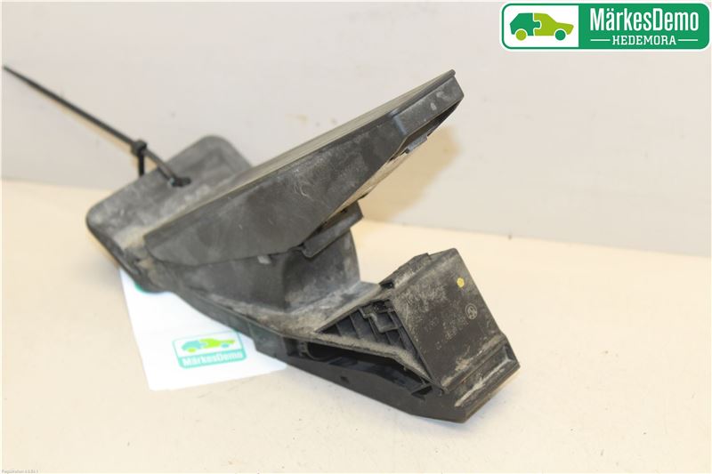 Accelerator pedal BMW 5 Touring (F11)