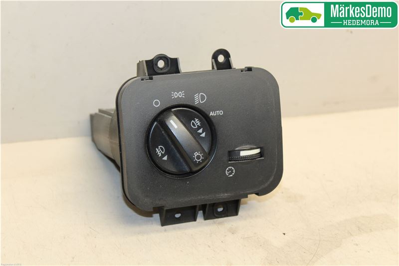 Switch - light LAND ROVER DISCOVERY III (L319)