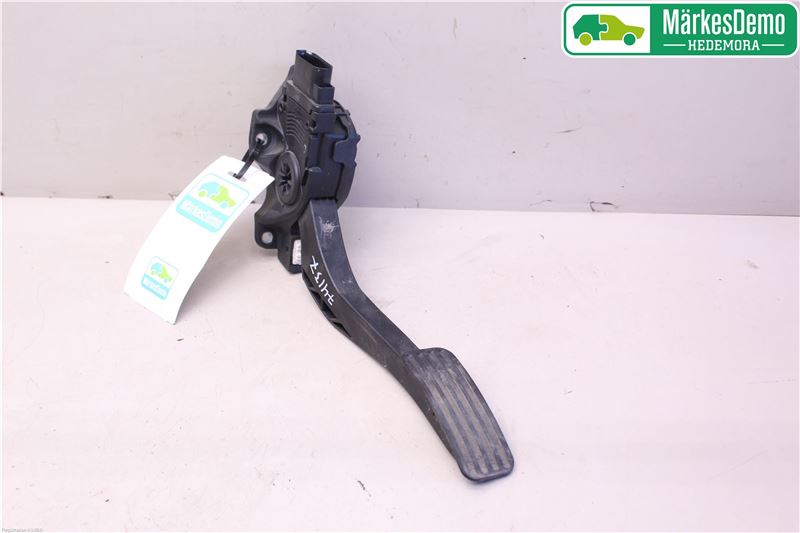 Accelerator pedal LAND ROVER DISCOVERY IV (L319)