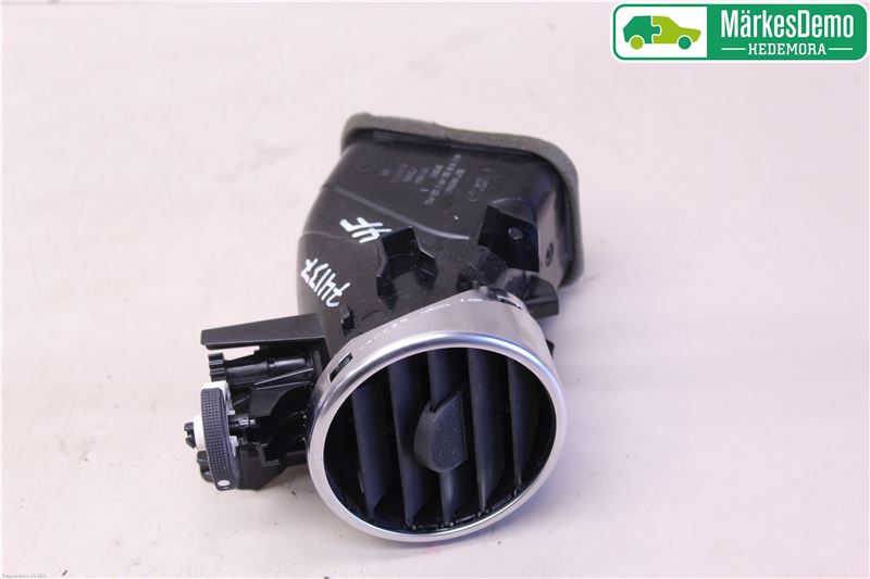 Fresh air nozzle LAND ROVER DISCOVERY IV (L319)