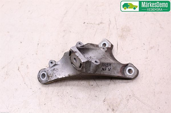 Support Moteur AUDI A4 Avant (8E5, B6)