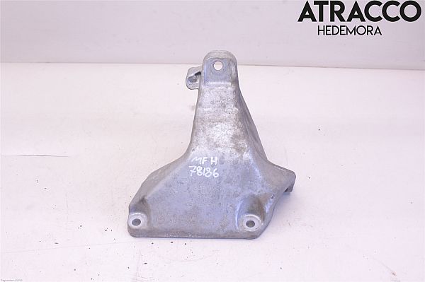 Oil pan
