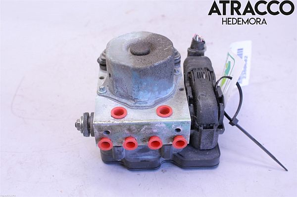 ABS - pump TOYOTA GT 86 Coupe (ZN6_)