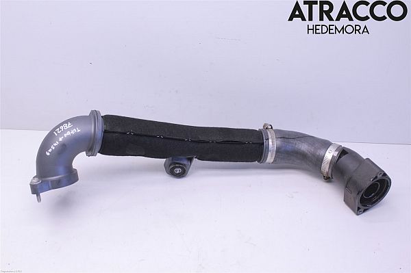 Intercooler Rohr AUDI Q3 (8UB, 8UG)