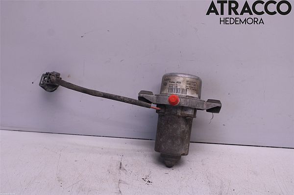 Vacuum pump SUBARU TRIBECA (B9)