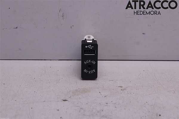 USB socket connector