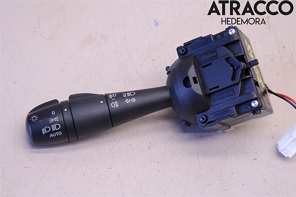 6000640467 : Schakelaar richtingaanwijzer - Autoparts24