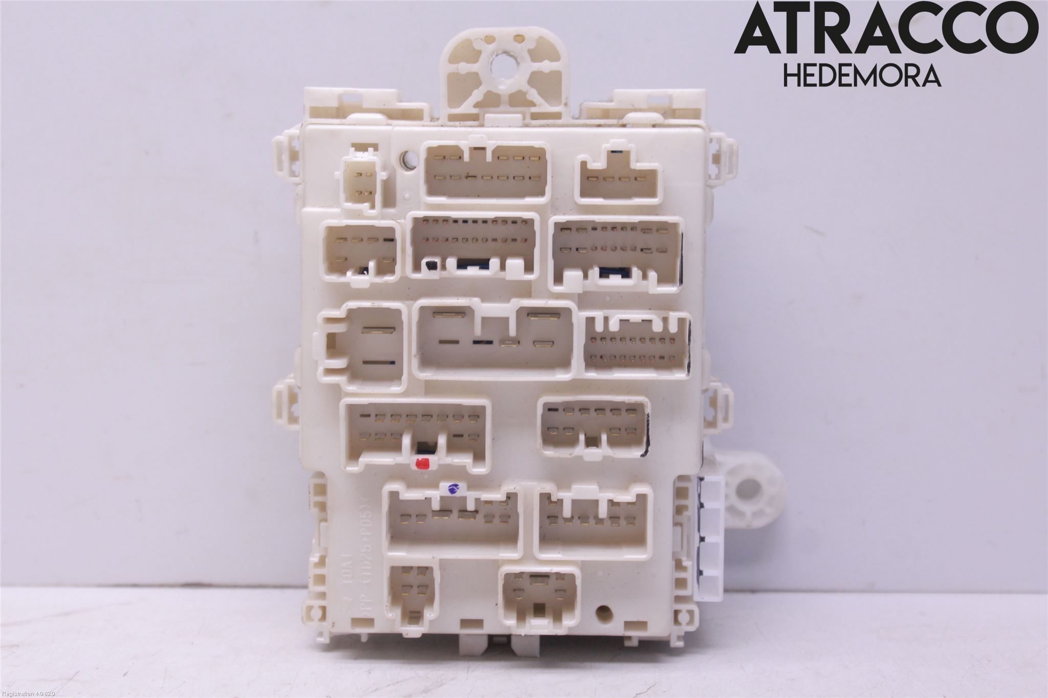 Isuzu D-MAX II (TFR, TFS) Fuse box 8-98166-752-0, 3F050324