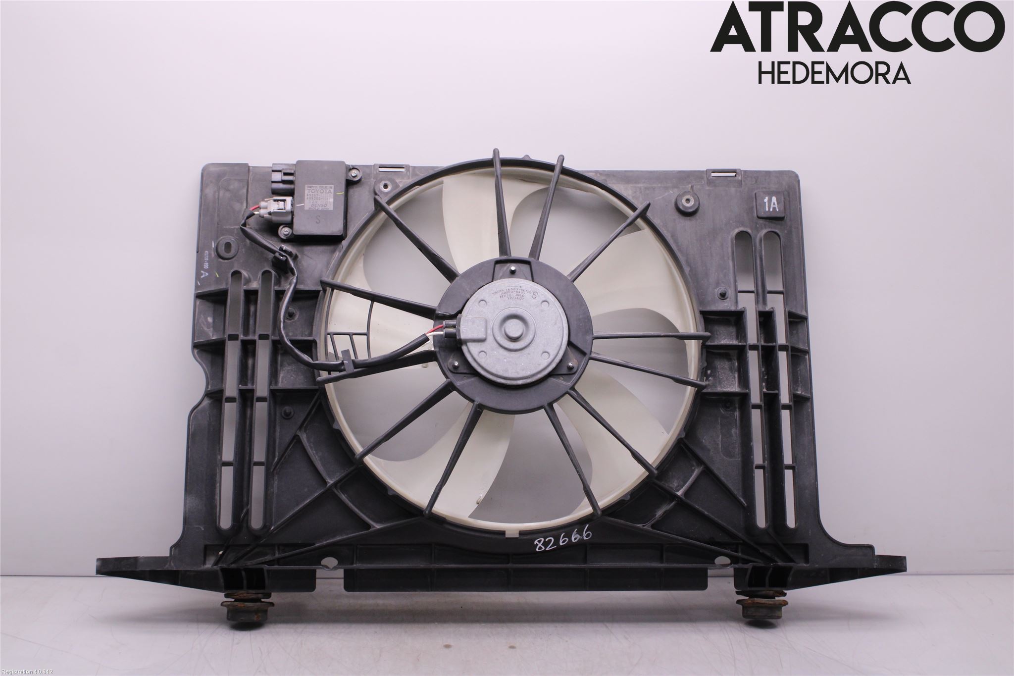 Toyota :: 16711-0C090 SHROUD, FAN