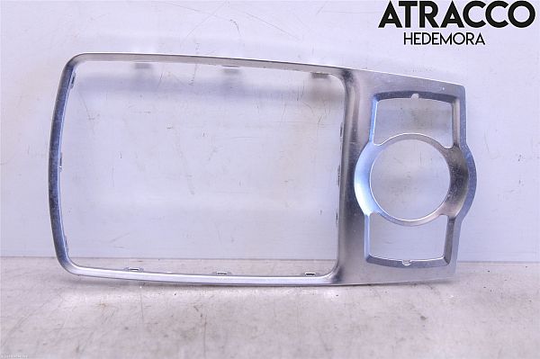 Beklædning -u - instrument AUDI A6 Avant (4F5, C6)