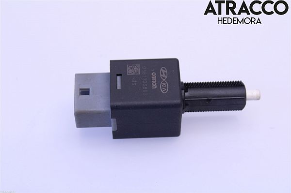 Brake pedal sensor switch
