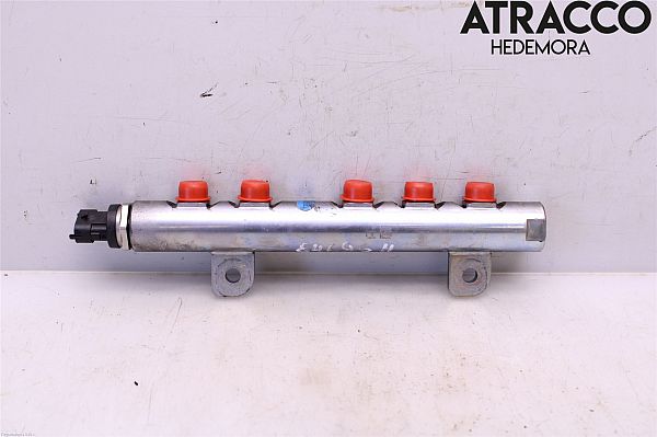 High-pressure rail / injection nozzle pipe LANCIA THEMA (LX_)
