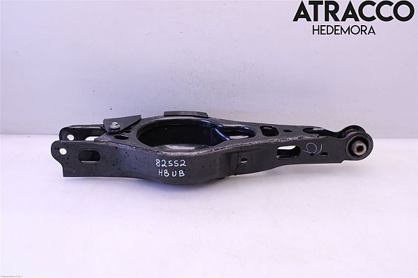 【なぁ様】専用 48730-42060 : Wishbone - rear - Autoparts24