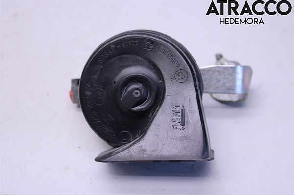 Horn VOLVO V60 I (155, 157)