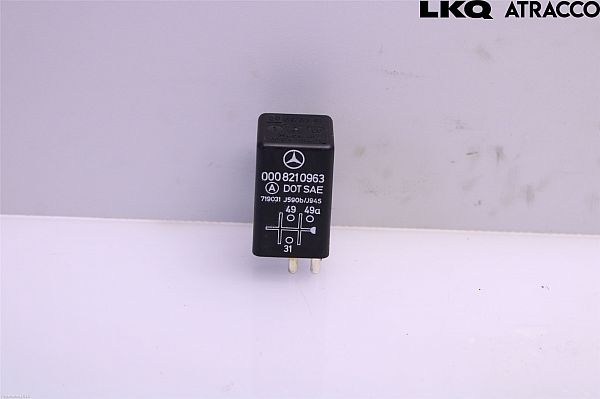 Relais Blinker MERCEDES-BENZ SALOON (W123)