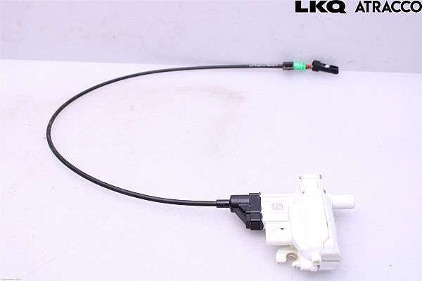 Door soft close latching motor