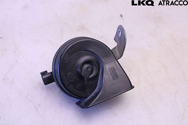 Horn VOLVO V40 Hatchback (525, 526)