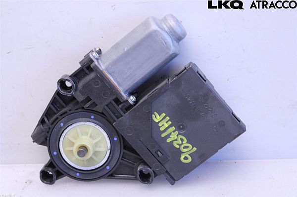 09iページ 1T0959702S-Z0F : Screen engine - Autoparts24