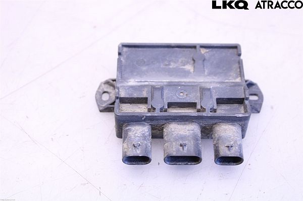 Bagklap styreenhed LAND ROVER RANGE ROVER VELAR (L560)