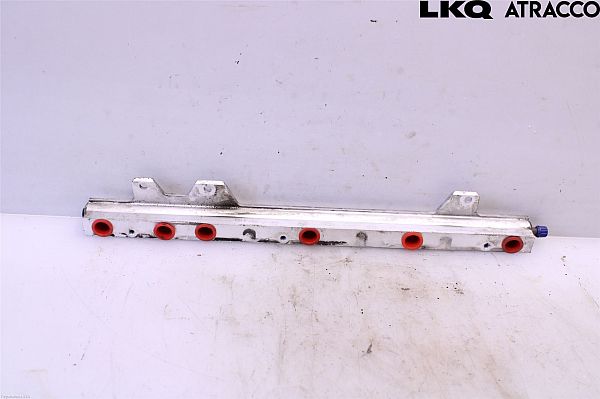 High-pressure rail / injection nozzle pipe VOLVO XC70 CROSS COUNTRY (295)
