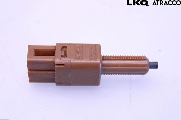 contact feu stop NISSAN X-TRAIL (T32_)