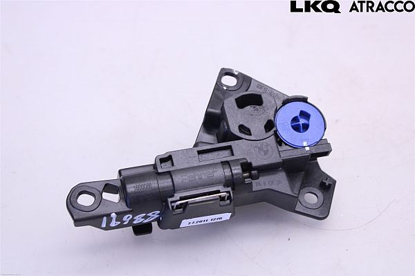 Glove box lock