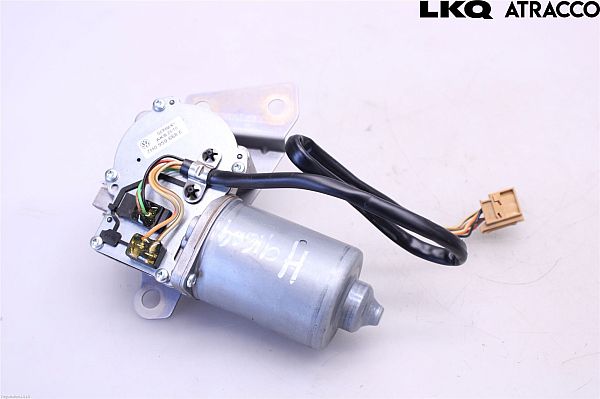 Sliding door latching motor