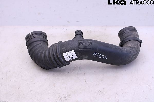 Intercooler Rohr FIAT 500L (351_, 352_)