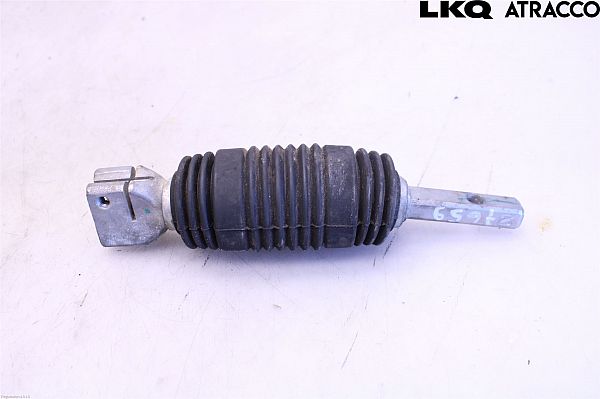 Ratled LAND ROVER DEFENDER Station Wagon (L663)