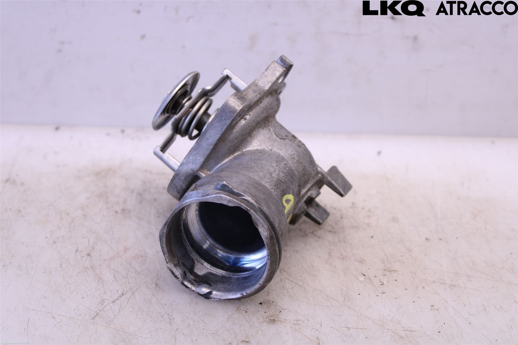 Mercedes-Benz M-CLASS (W166) Thermostat casing A 642 200 23 15