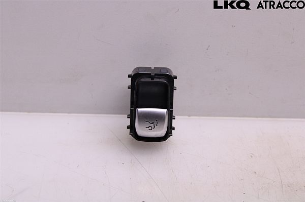 Tailgate opening switch