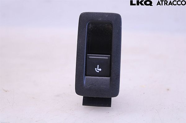 Switch for retractable tow bar