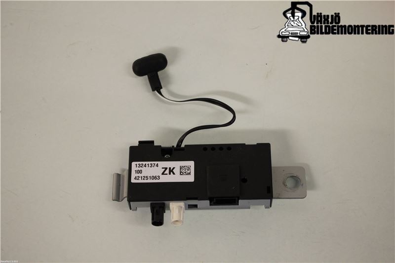 Antennae booster OPEL ASTRA J (P10)