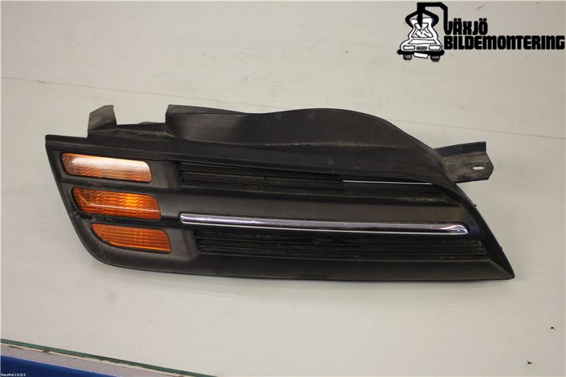 Grill / gitter NISSAN MICRA III (K12)