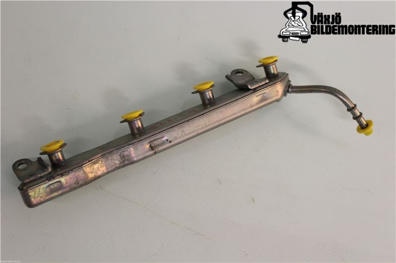 High-pressure rail / injection nozzle pipe TOYOTA YARIS/VITZ (_P9_)