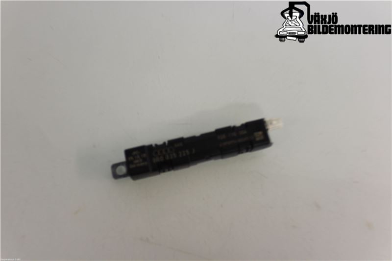 Wzmacniacz antenowy AUDI Q5 (8RB)