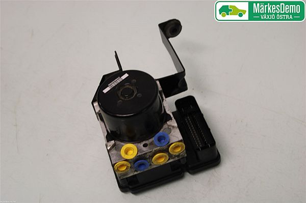 10.0961-0415-3 : ABS-Pumpe - Autoparts24