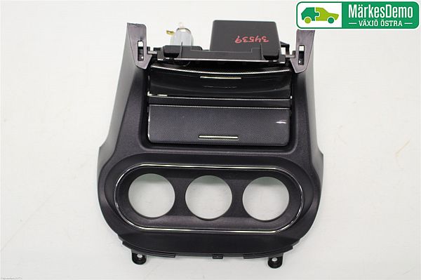 Center console MITSUBISHI LANCER VIII Sportback (CX_A)