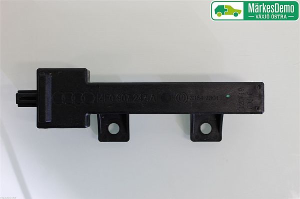 Wzmacniacz antenowy AUDI Q7 (4LB)