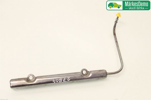 High-pressure rail / injection nozzle pipe TOYOTA YARIS/VITZ (_P13_)