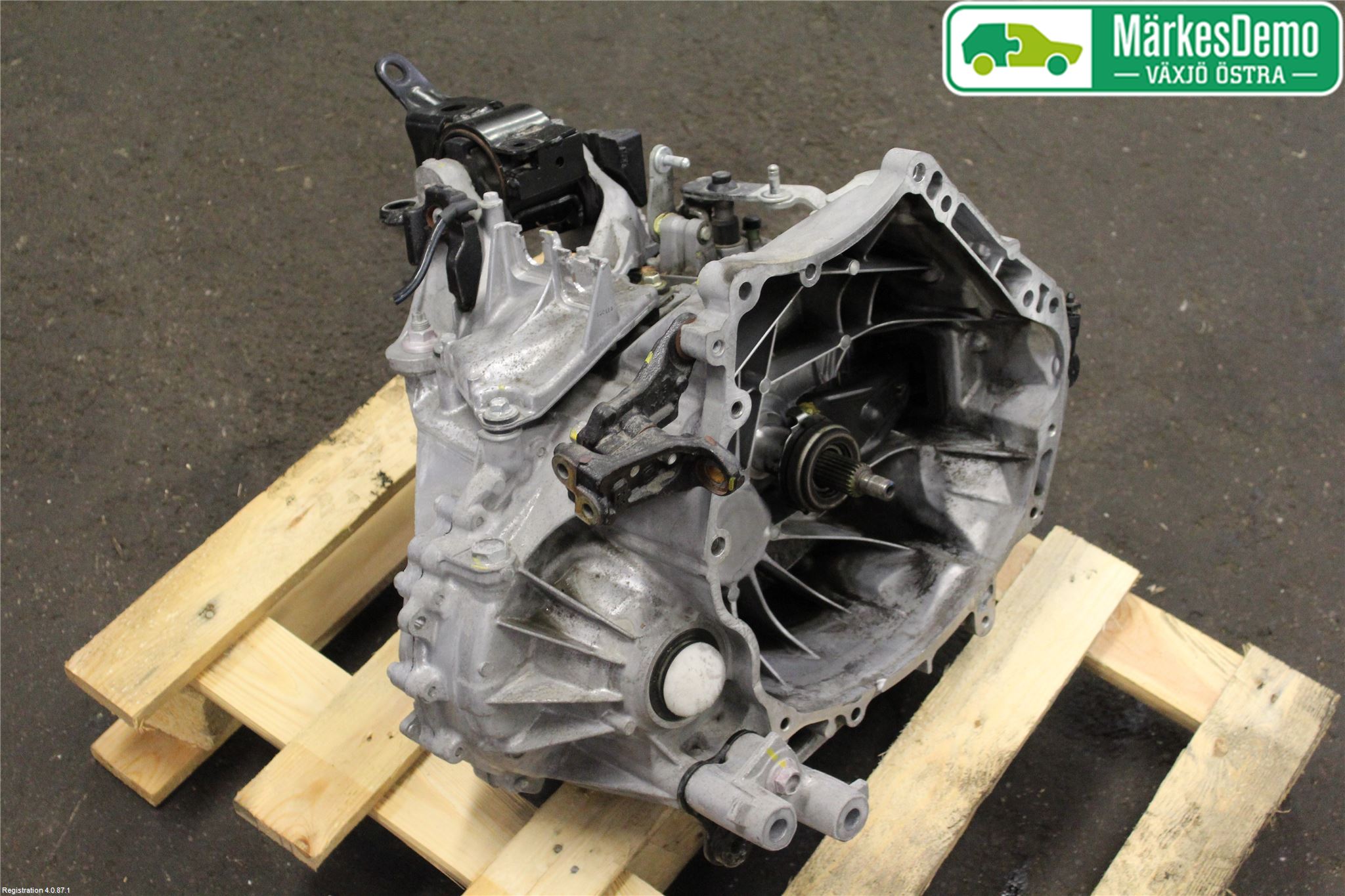 Mazda 3 Saloon (BM_, BN_) Gear-box manual C655-03-000