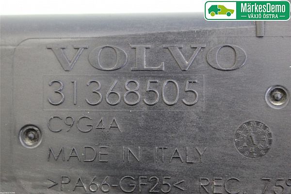 Elektryczny wentylator chłodnicy VOLVO V70 III (135)