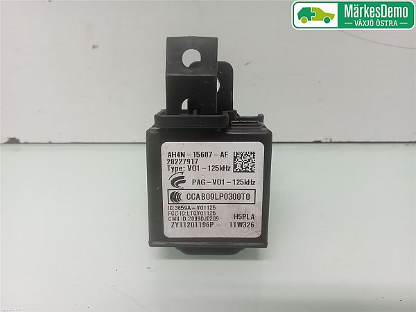 Gear- - tændingslås VOLVO V70 III (135)